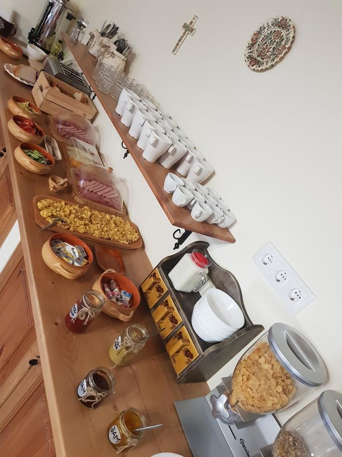 Toth Vendeghaz Es Apartmanhaz Ujfeherto Bagian luar foto